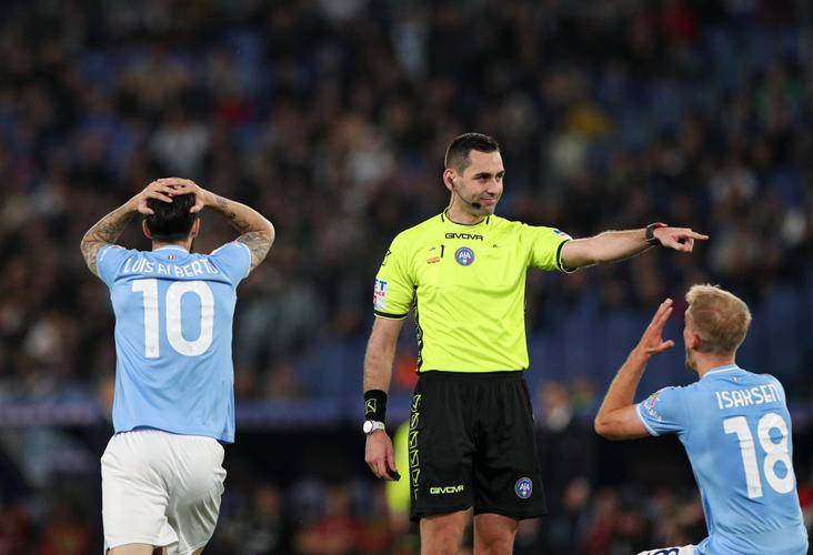 意甲德比盛宴！拉齐奥主场死磕罗马，谁能抢占同城荣耀？