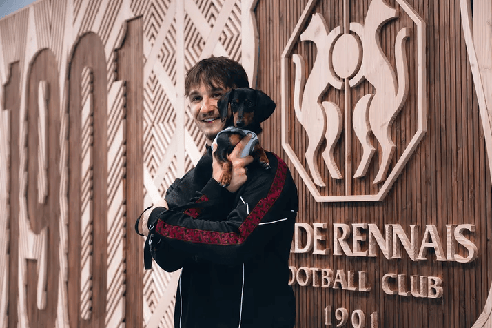 从法丙到法甲射手榜第二，他只为兑现对亡父的承诺